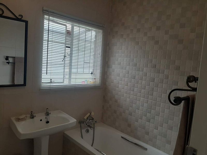 3 Bedroom House in Glen Vista for 1 999 000.00 - Photo 10