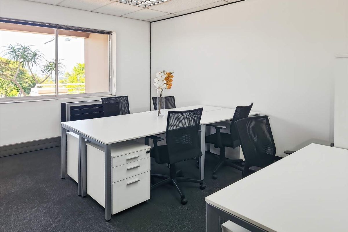 Discover many ways to work your way in Regus Woodmead Country Club Estate. - Photo 4
