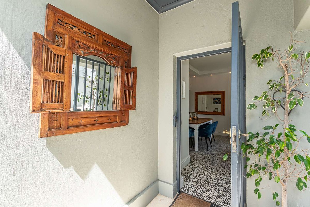 A MODERN DESIGN MASTERPIECE - Photo 4