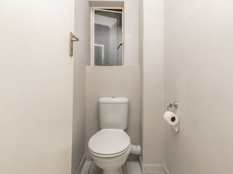 Spacious 2 bedroomed apartment in Kenilworth - Photo 7