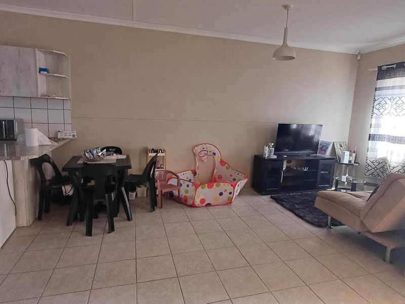 For Sale - Photo 3
