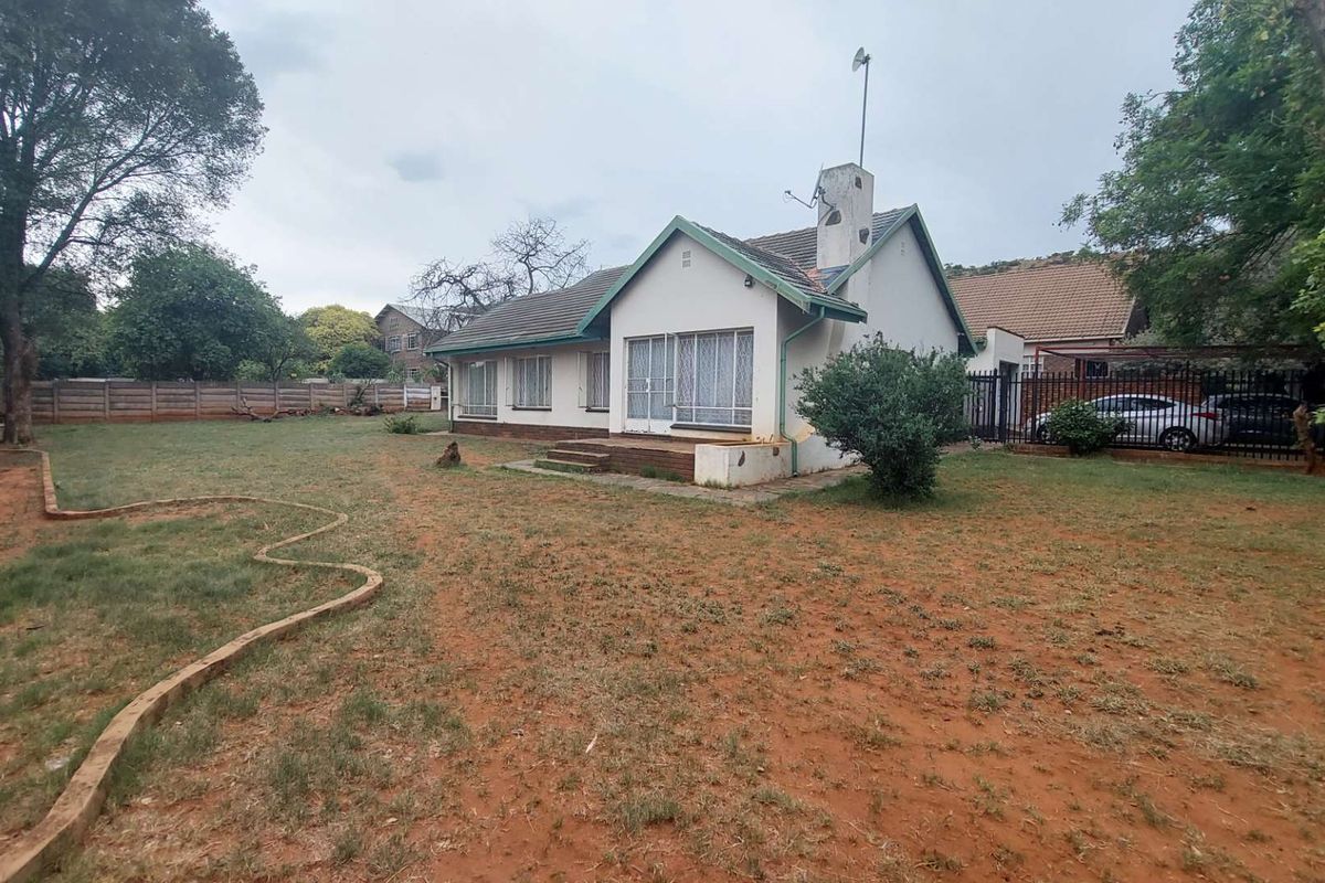 HOUSE FOR SALE, CLAREMONT - Photo 3