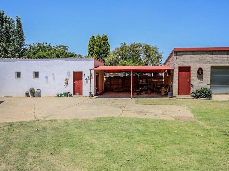 Charming and Versatile 3-Bedroom Home in Villiers - Photo 7
