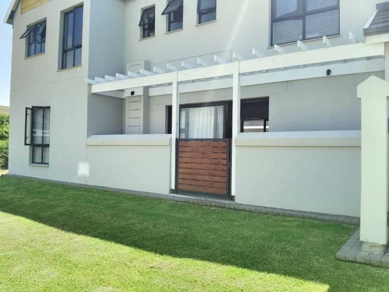 HARTLAND VILLAS - **Long-Term Rental Available from July 1st** - Photo 3