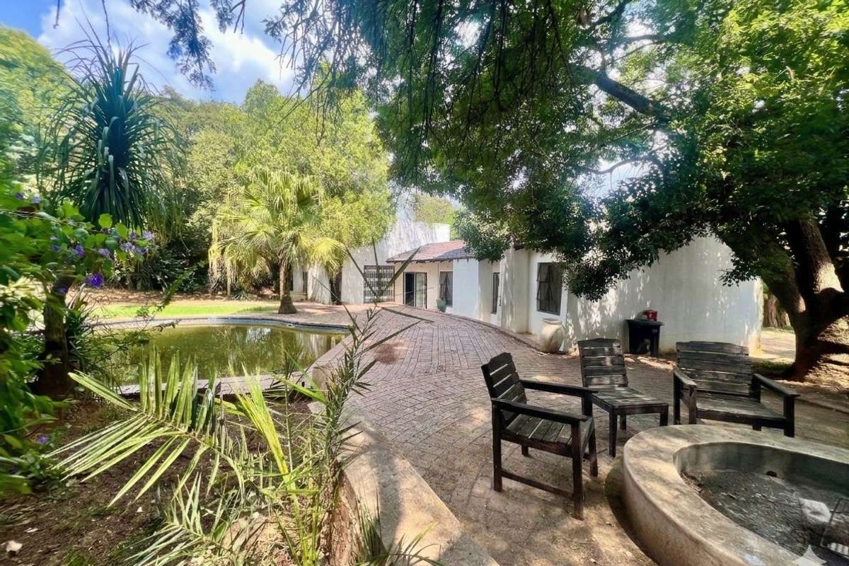 Your Dream Family Home Awaits! - Photo 4