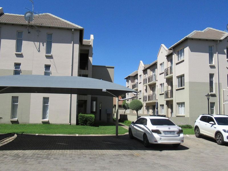 Townhouse For Sale in Boksburg - Photo 5