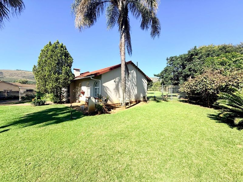 4 Bedroom house for sale in Pailpietersburg - Photo 2