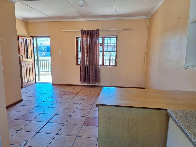 Fire the landlord! - Photo 4