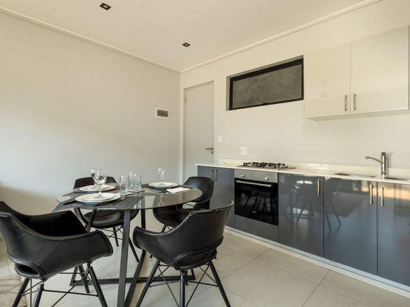 Luxury 1-Bedroom Apartment in Ocean Club Zimbali Lakes Estate - Photo 10