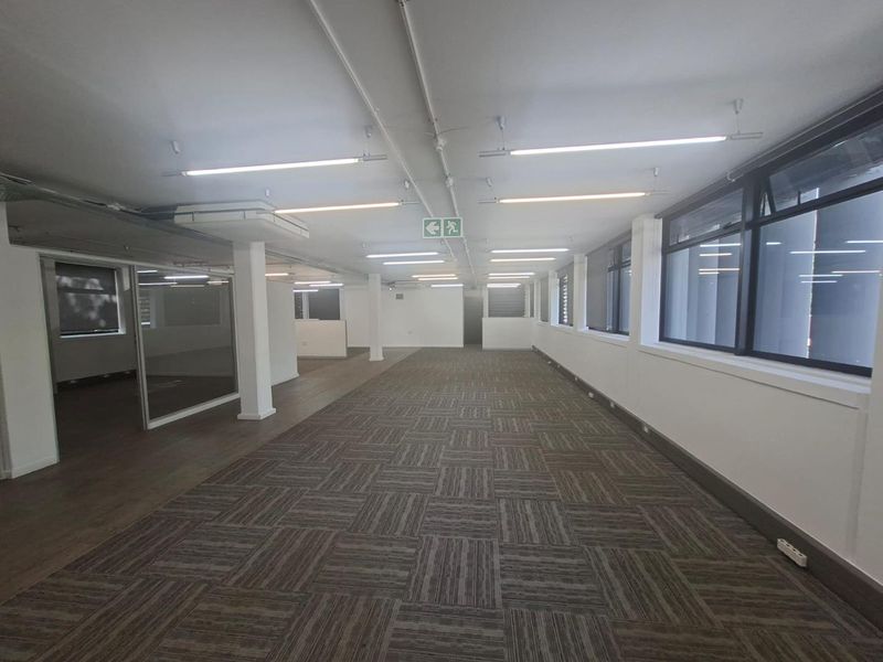 Professional 304m2 Office Space Available in Essex Gardens, Westville - Photo 4