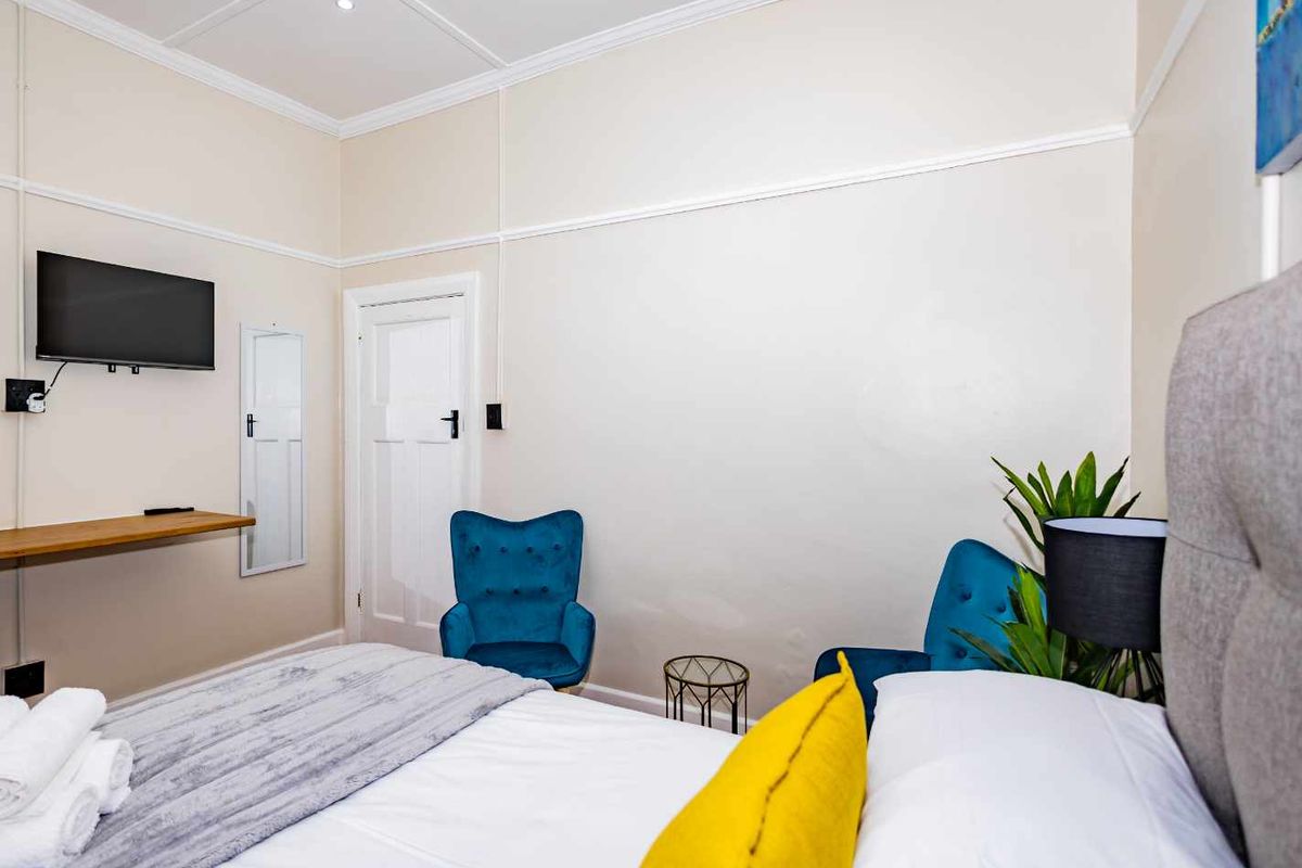 Urban Oaks Guest House - Photo 4