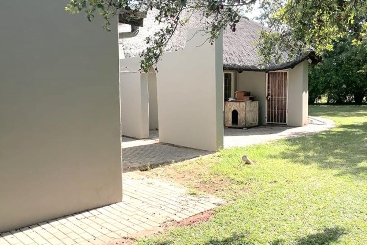 Farm Mamogalieskraal AH Near Brits Airfield - Photo 5