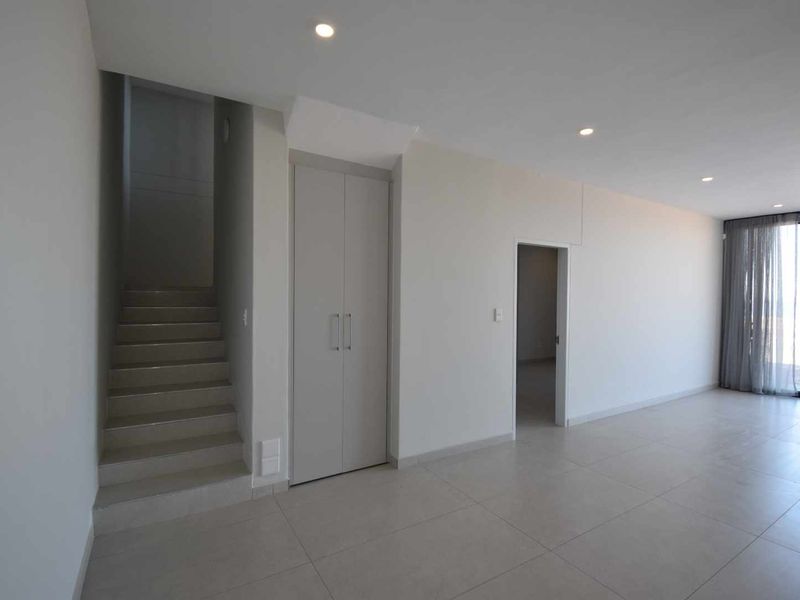 Wake Up to the Waves - Photo 4