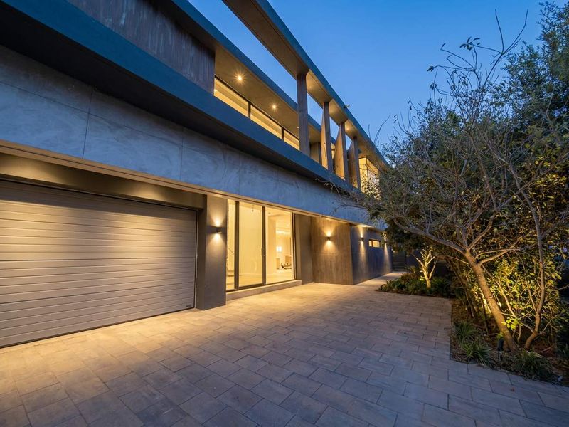 Exclusive Designer Home Direct from the Developer - Photo 2