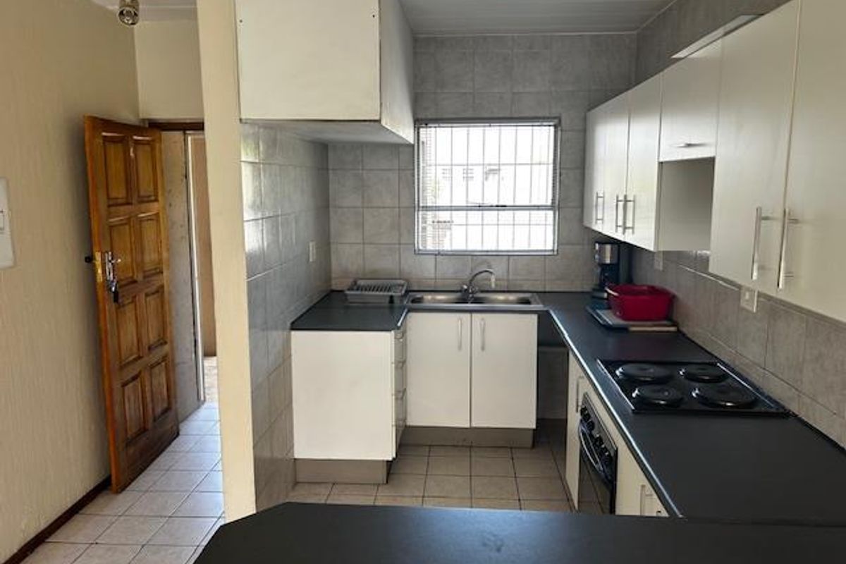 First Floor Apartment for Sale - Photo 3