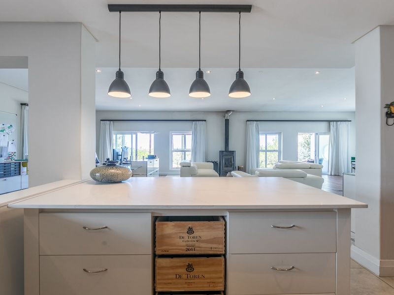 Weekend West Coast Beach House Awaits You - Photo 10