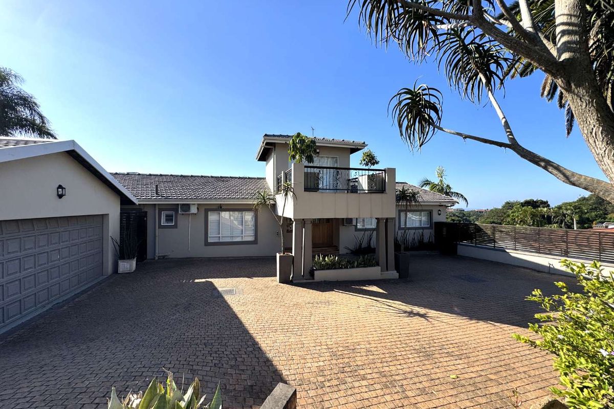 Hendra Estates - Exquisite, Large family home For Rent In Prime La Lucia. - Photo 3