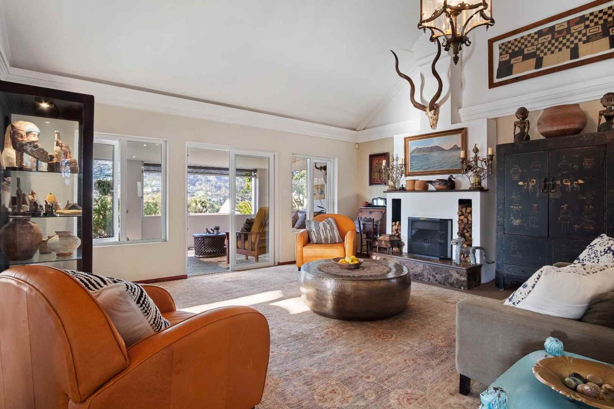 Karoo Farmhouse in Sunny Oakhurst - Photo 3