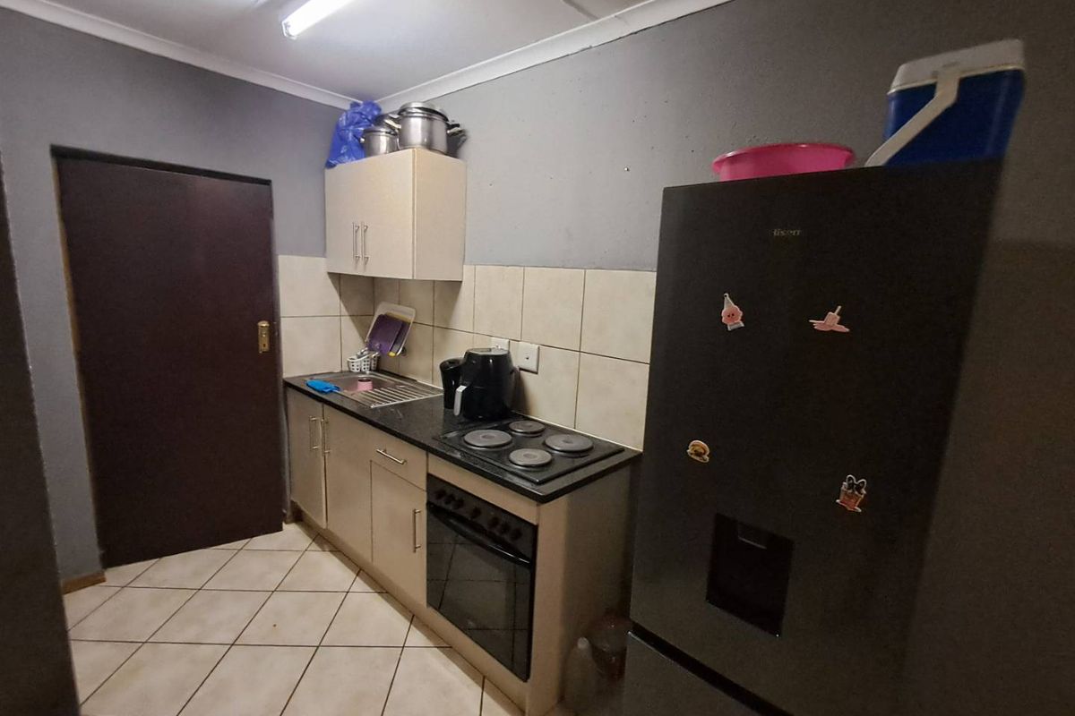 Apartment Property In Lilly Complex In Olieven - Photo 3