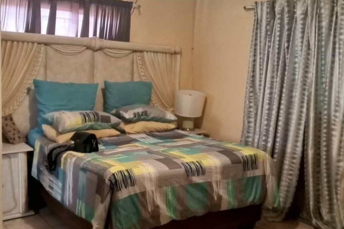 Big home for sale. - Photo 5