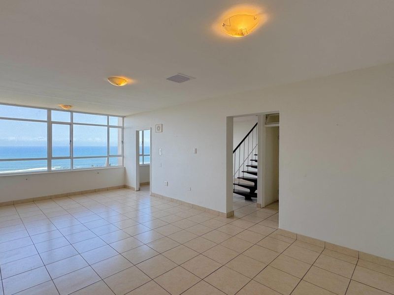 Stunning Apartment with beautiful sea views in Glenashley Heights – Share Block - Photo 3
