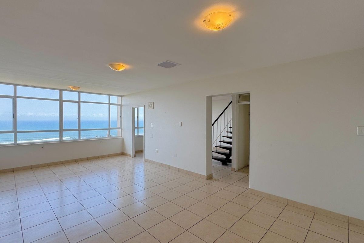 Stunning Apartment with beautiful sea views in Glenashley Heights – Share Block - Photo 3