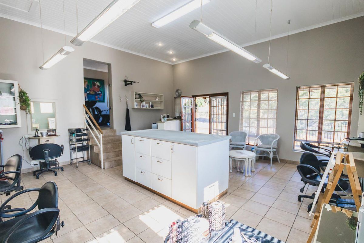 This is property is meant for someone special! - Photo 5