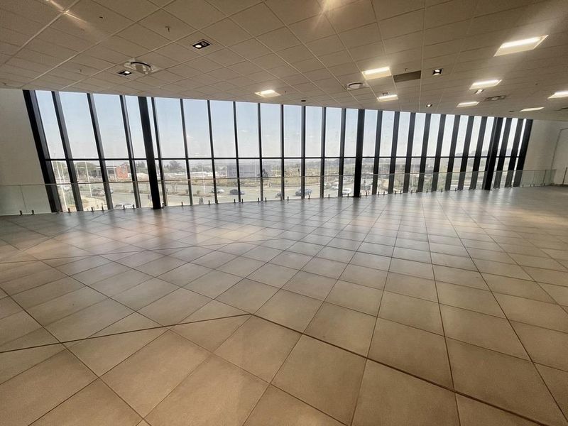 Hendra - Prime 1 025m2 Retail Space – Cornubia Mall - Photo 7