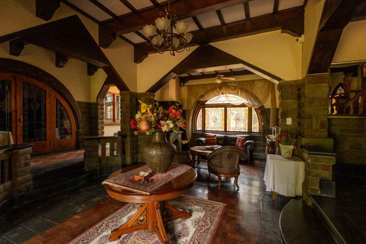 Secure Furnished Student Living in the Heart of Arcadia - Photo 3