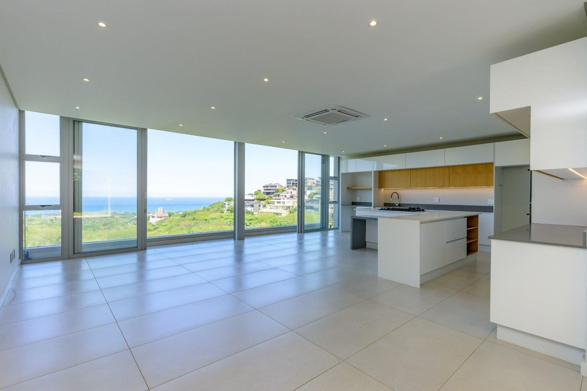 Exceptional Triplex in the Executive Estate - Photo 4