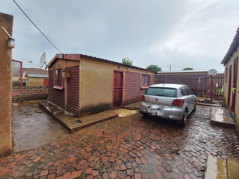 Seven bedrooms in Lotus Gardens - Photo 5