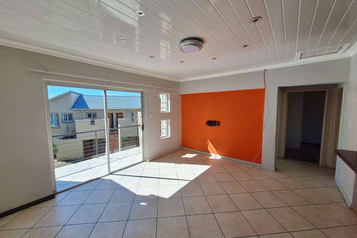 2 Bedroom 2 Bathroom - Photo 5