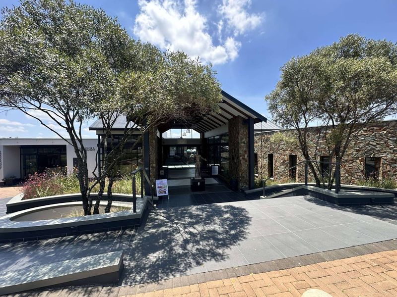 WELL PRICED ONE-BEDROOM FLAT FOR SALE IN THE REID - Photo 9