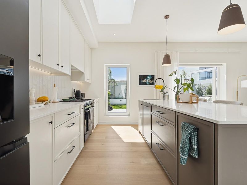 Modern elegance in the new Sandlewood Estate in Sandown NO VAT / INCLUDES TRANSFER  - HOME STILL TO BE BUILT - Photo 8