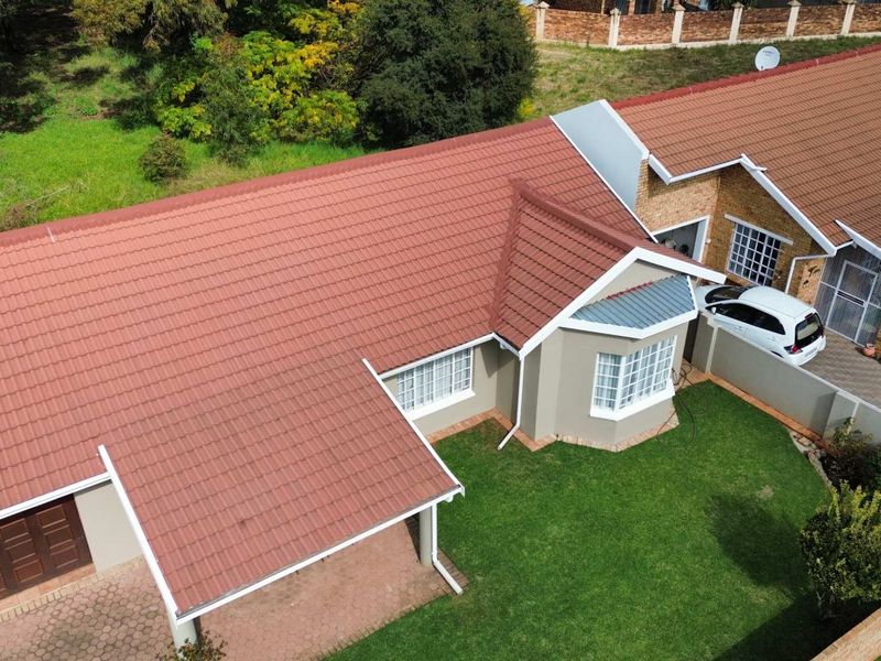 Immaculate Freehold Cluster in a Secure Estate – Spacious, Stylish & Low Maintenance! - Photo 3