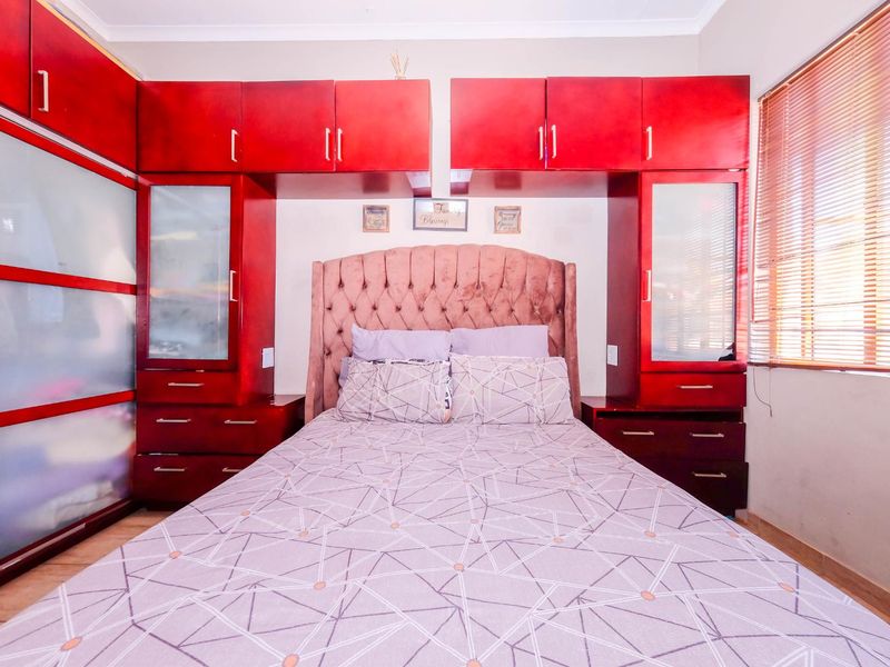 New Release! Kingsley Place in Saxonwold. - Photo 9