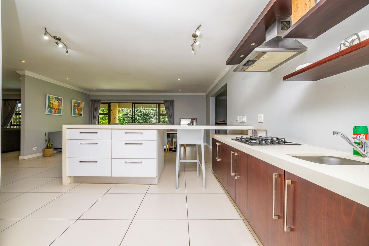 Hendra Estates - Secure Estate Living! 5 Bedroom Home For Rent In Security Estate In La Lucia! - Photo 5