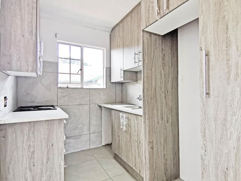 2 bedroom townhouse For Sale in Alberton North - Photo 5