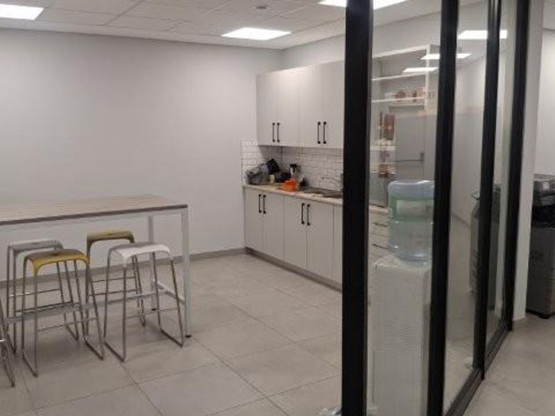 A GRADE OFFICES TO LET - BEST LOCATION - WINDHOEK CENTRAL - Photo 10
