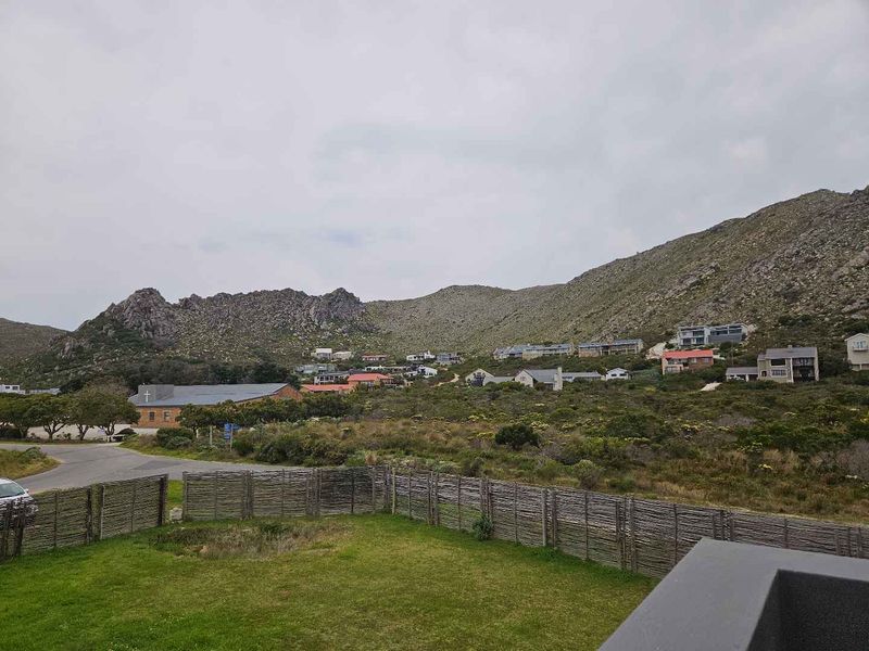 One Bedroom Unfurnished Apartment Central Pringle Bay - Photo 9