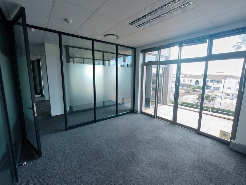 Modern Office Space To Let – Grosvenor Square, Century City - Photo 9