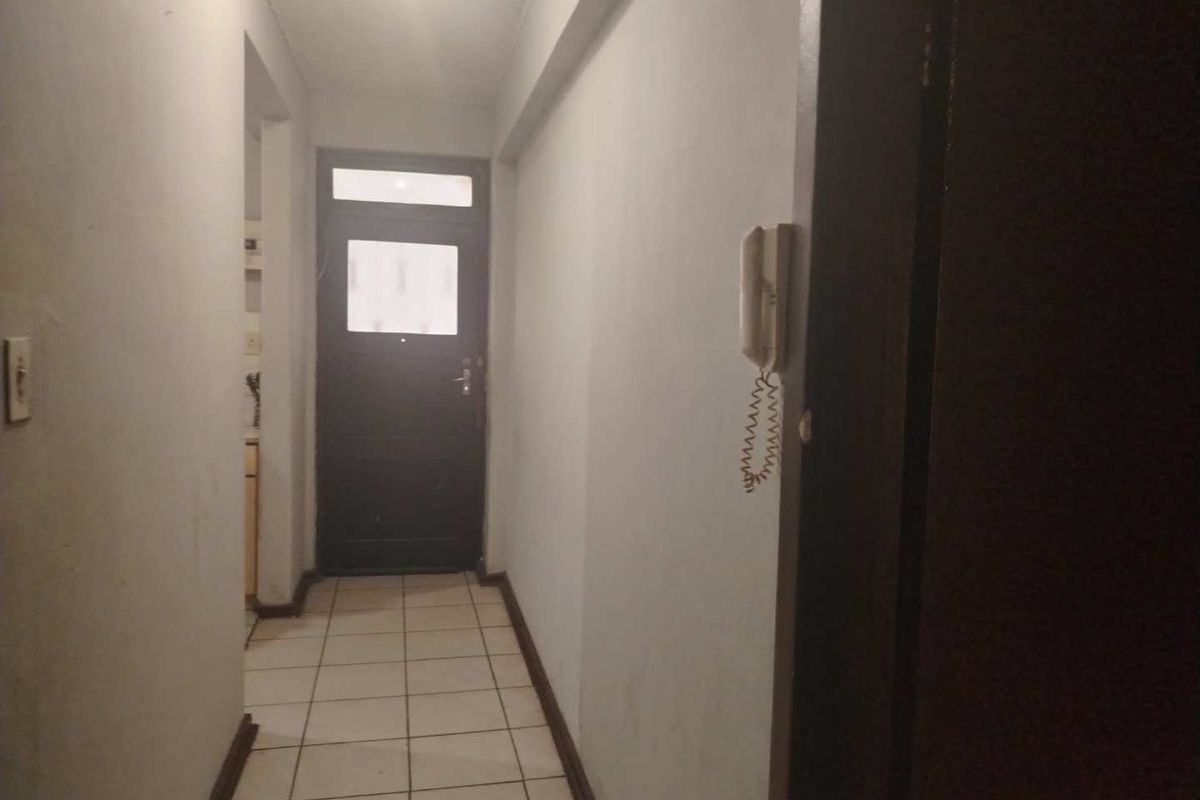 A SPACIOUS APARTMENT - Photo 5