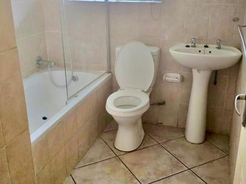 Townhouse for Sale in Randburg - Photo 8