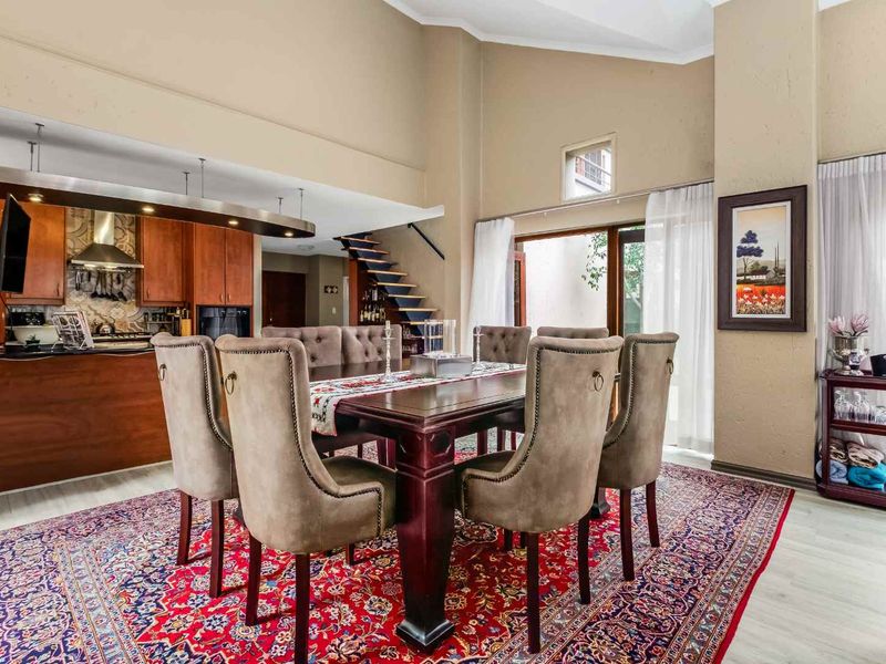 STUNNING FAMILY HOME BOASTING ALL THE BEST QUALITIES ONE WANTS IN A HOME - Photo 6