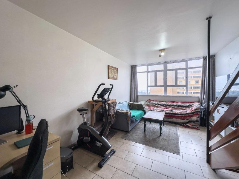 Well maintained 2 Bedroom loft apartment in Loevenstein - Photo 3