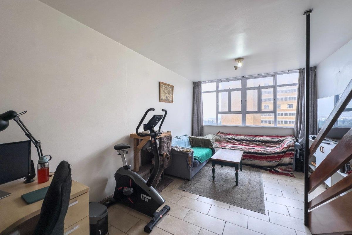 Well maintained 2 Bedroom loft apartment in Loevenstein - Photo 3