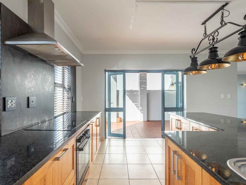4 Bedroom House To Rent In Big Bay - Photo 9