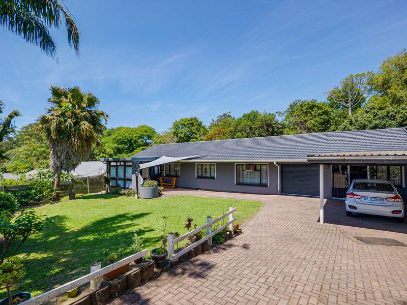 Level land family home - Photo 2