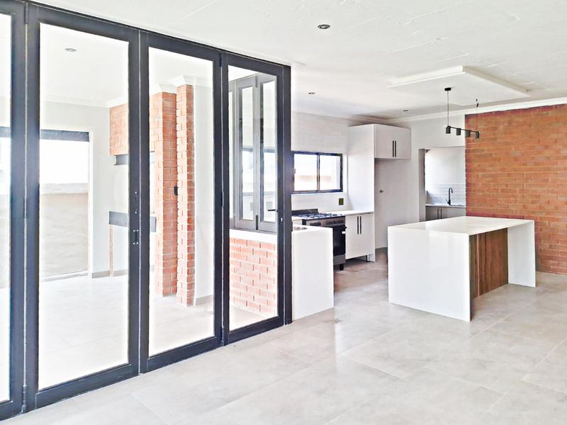 Brand New. Transfer Costs included - Photo 4