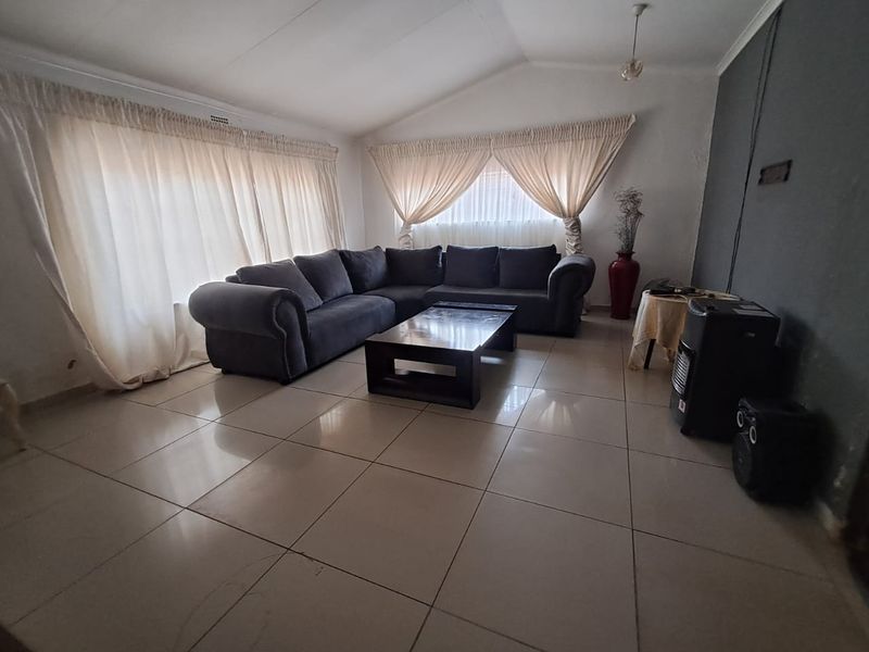 3 Bedroom For Sale In Estera Germiston - Photo 7